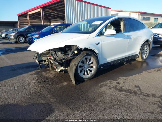 Tesla Model X Image 11