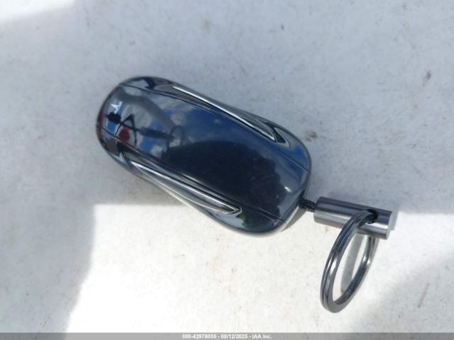 Tesla Model X Image 16