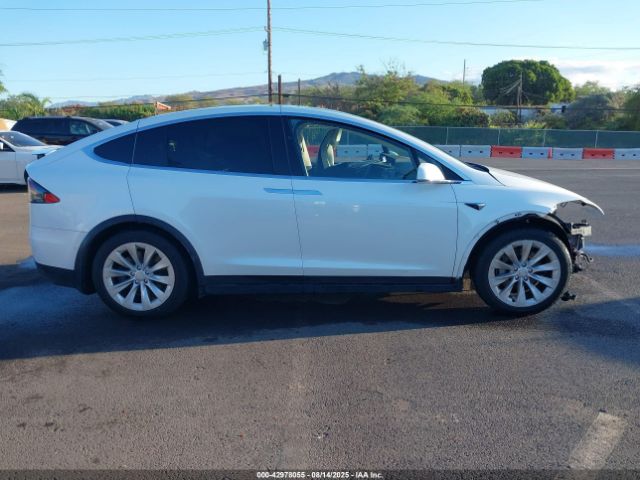 Tesla Model X Image 3