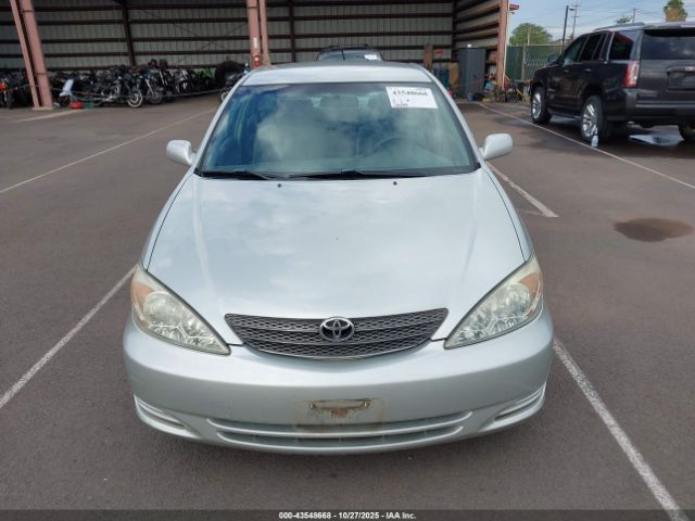 Toyota Camry Image 11