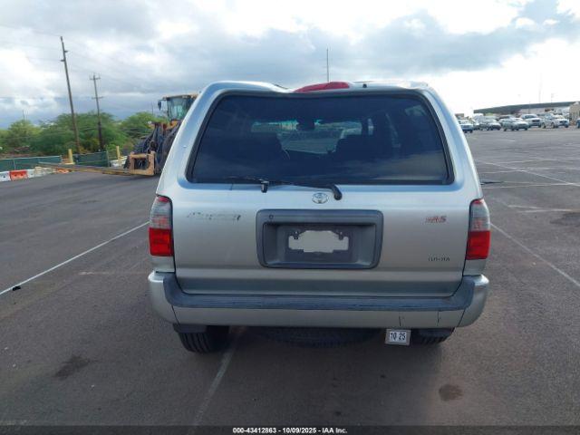 Toyota 4Runner Sr5 V6 Image 10