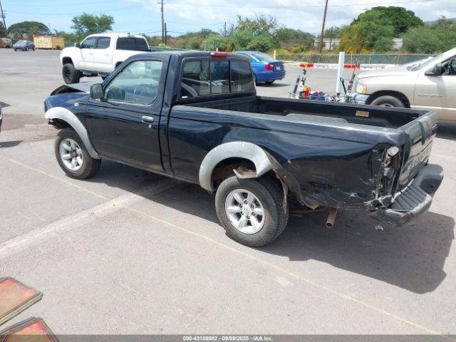 Nissan Frontier Xe Image 5