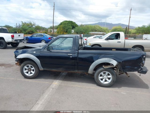 Nissan Frontier Xe Image 13