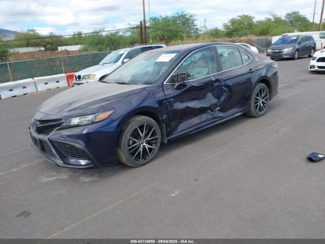 Toyota Camry Se Image 7