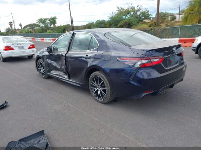 Toyota Camry Se Image 6