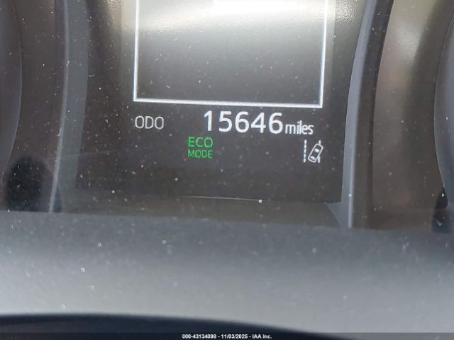 Toyota Camry Se Image 17