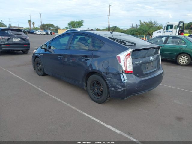 Toyota Prius Two Image 6