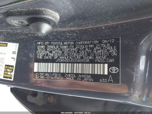 Toyota Prius Two Image 12