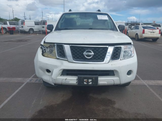 Nissan Pathfinder S Image 4