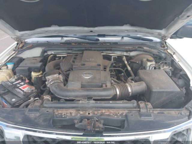 Nissan Pathfinder S Image 10