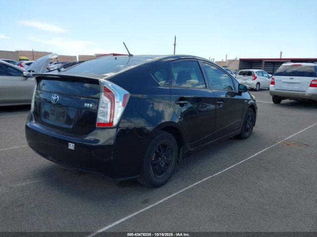 Toyota Prius Image 16