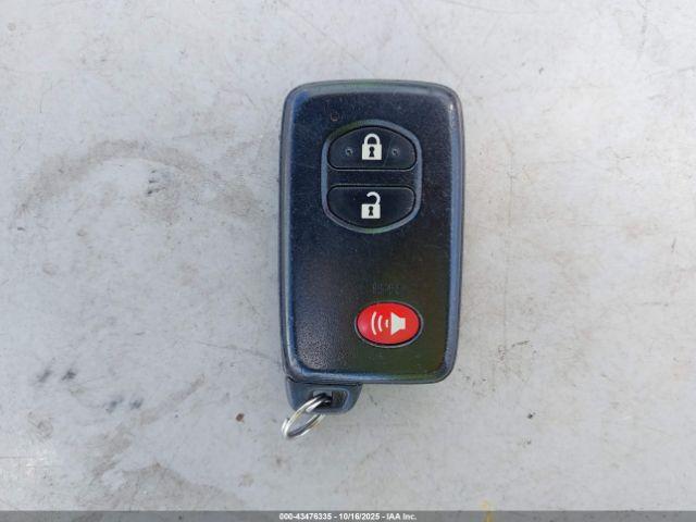 Toyota Prius Image 13