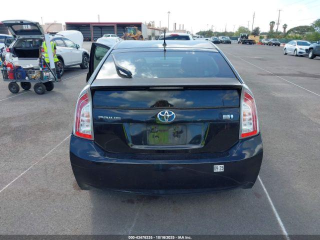 Toyota Prius Image 10