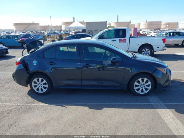 Toyota Corolla Le Image 15