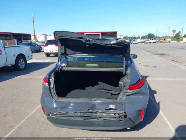 Toyota Corolla Le Image 10