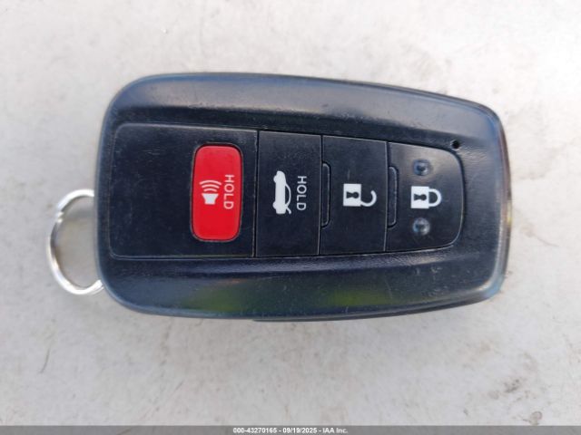 Toyota Corolla Hybrid Le Image 10