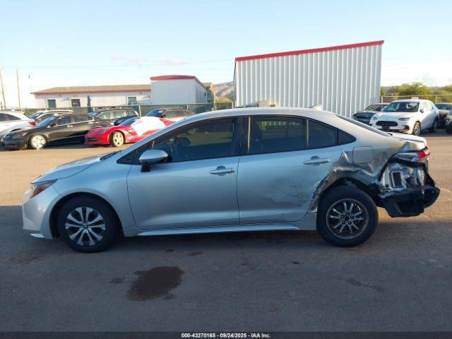 Toyota Corolla Hybrid Le Image 15