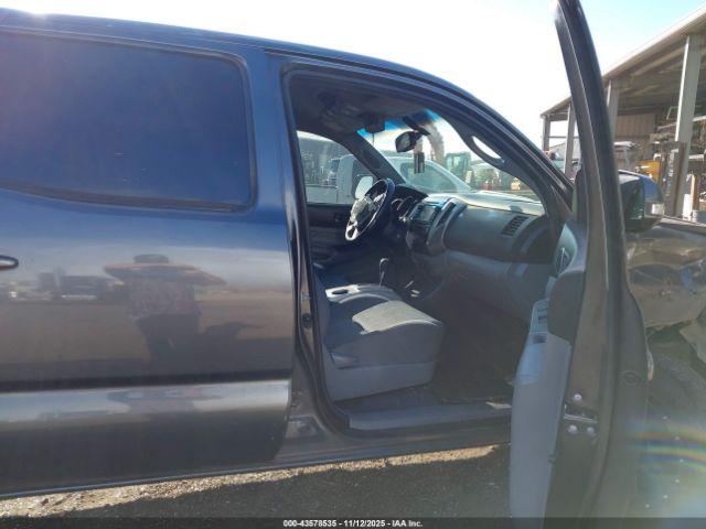 Toyota Tacoma Prerunner V6 Image 4