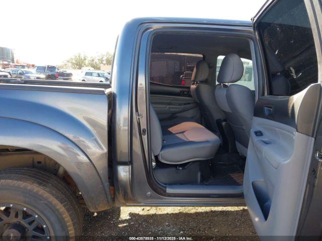 Toyota Tacoma Prerunner V6 Image 6