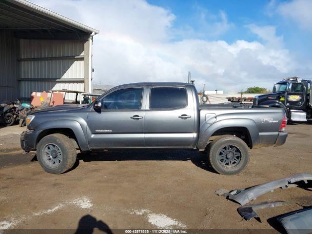 Toyota Tacoma Prerunner V6 Image 14