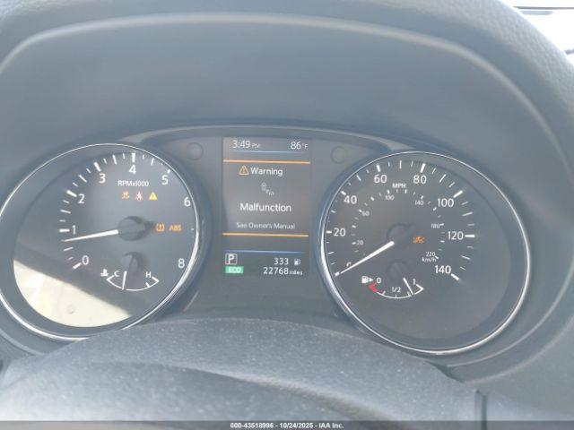 Nissan Rogue S Image 13