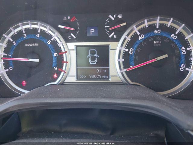 Toyota 4Runner Image 9