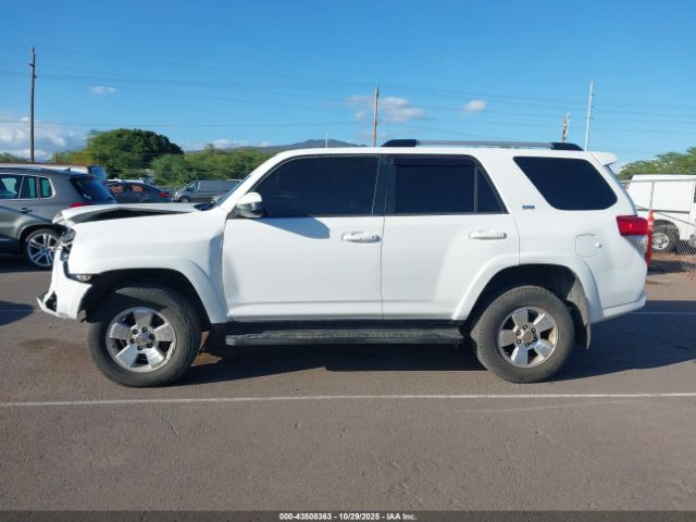 Toyota 4Runner Image 14