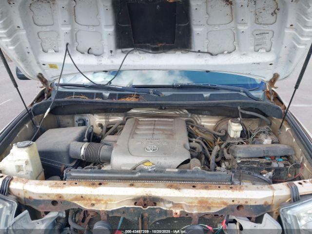 Toyota Tundra Limited 5.7l V8 Image 17