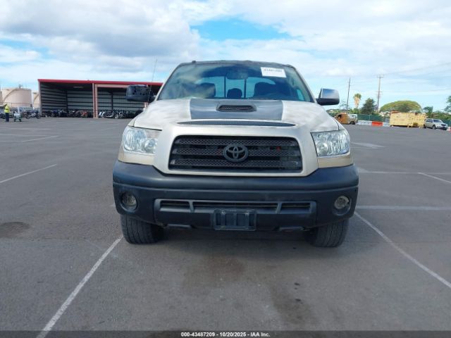 Toyota Tundra Limited 5.7l V8 Image 4