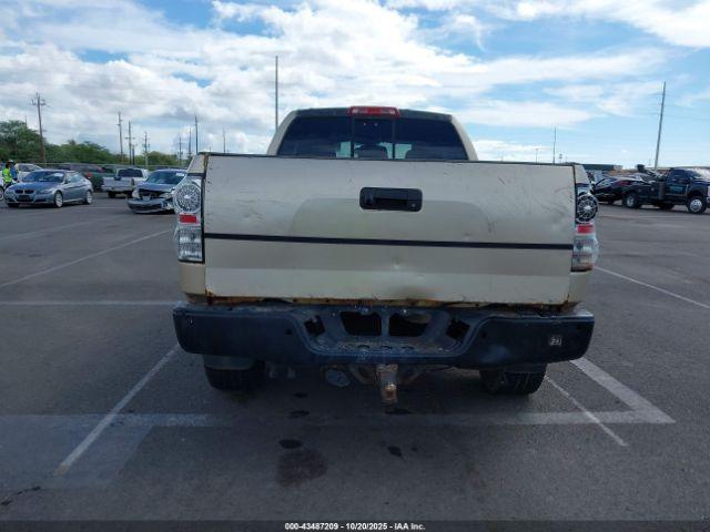 Toyota Tundra Limited 5.7l V8 Image 8