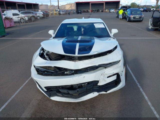 Chevrolet Camaro Rwd  1ss Image 12