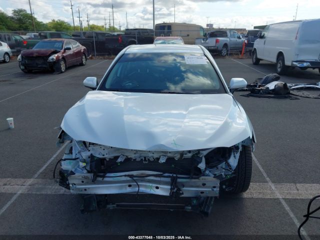 Toyota Camry Xse Image 16