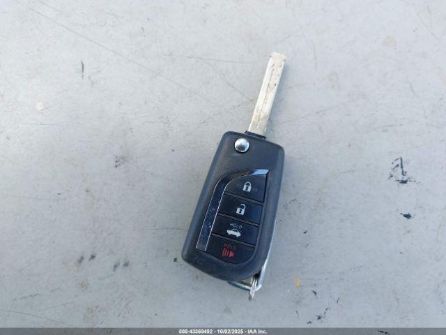 Toyota Camry Se Image 7