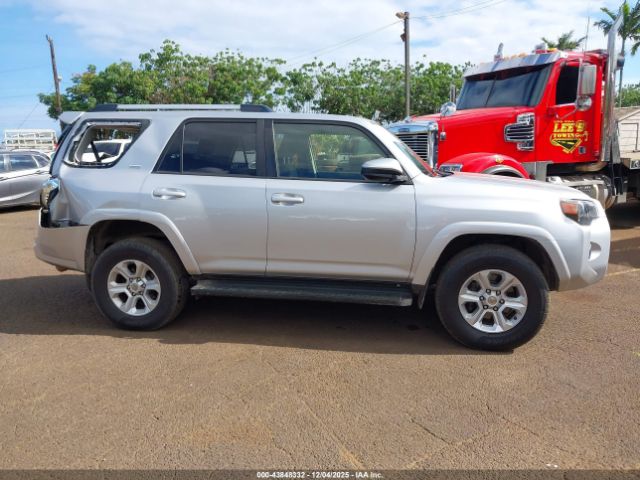 Toyota 4Runner Sr5 Image 9