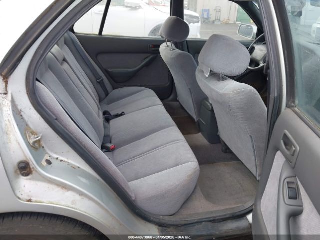 Toyota Camry Image 11