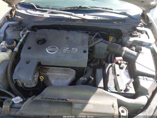 Nissan Altima 2.5 S Image 8