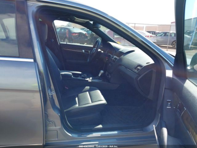 Mercedes-Benz C-Class Sport Image 4