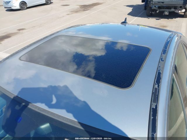 Mercedes-Benz C-Class Sport Image 12