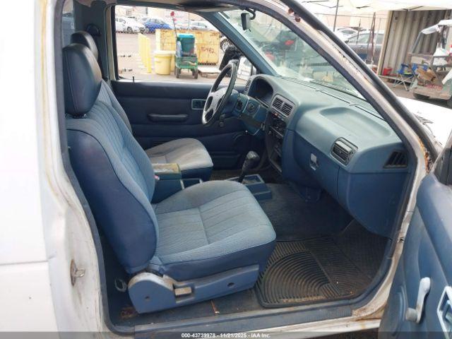 Nissan Truck King Cab Xe Image 5
