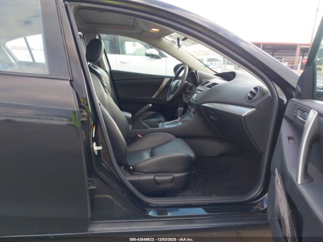 Mazda Mazda3 S Grand Touring Image 4