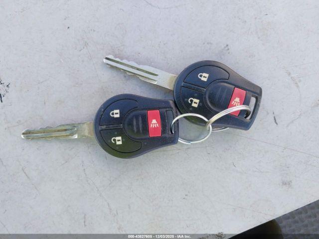 Nissan Versa Sv Image 9