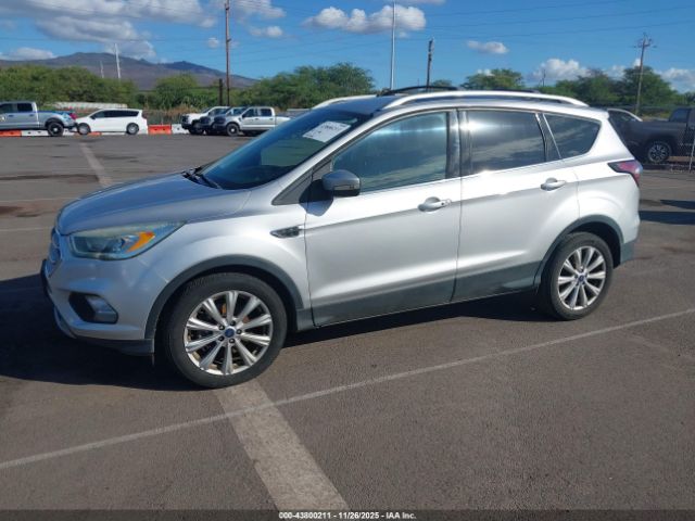 Ford Escape Titanium Image 2