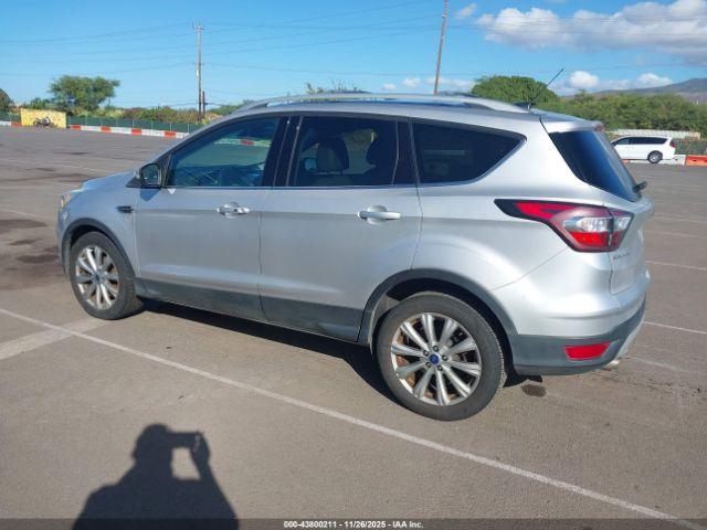 Ford Escape Titanium Image 14