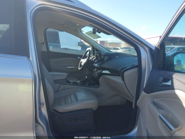 Ford Escape Titanium Image 5