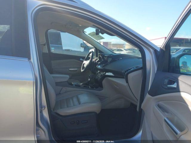 Ford Escape Titanium Image 5