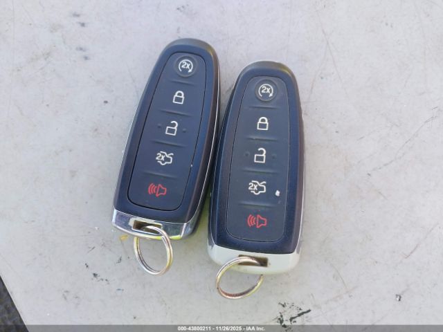 Ford Escape Titanium Image 7