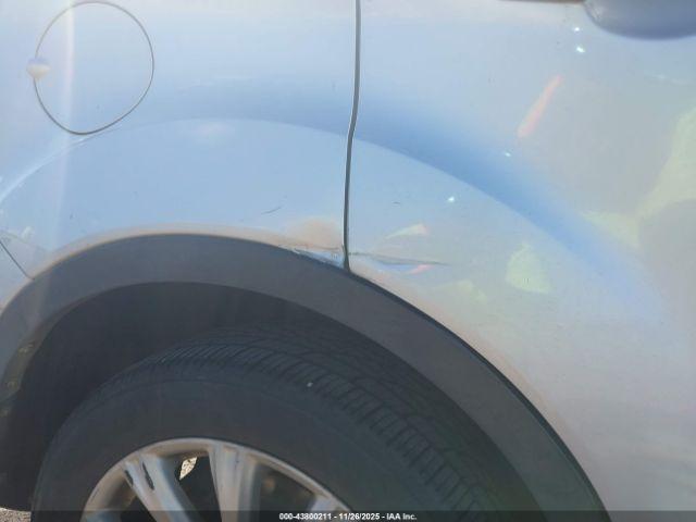 Ford Escape Titanium Image 15