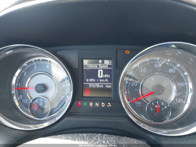 Chrysler Town & Country Touring Image 2