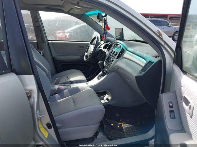 Toyota Highlander Image 5