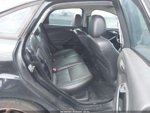 Ford Focus Se Image 11